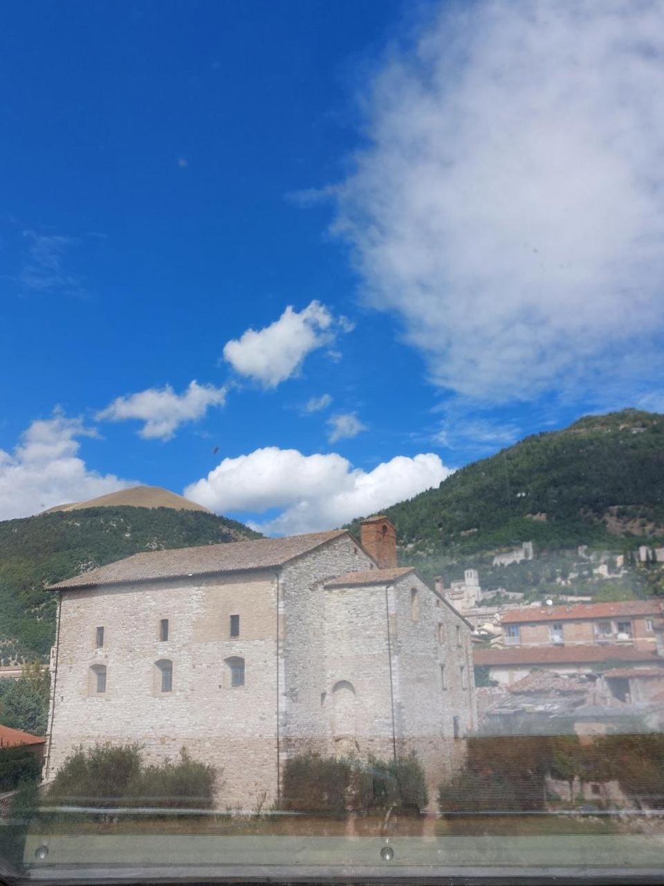 Affittacamere Via Carducci Gubbio Luaran gambar